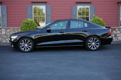 2021 Volvo S60 T5 Momentum AWD   - Photo 4 - Strasburg, PA 17579