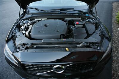 2021 Volvo S60 T5 Momentum AWD   - Photo 7 - Strasburg, PA 17579