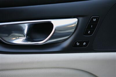 2021 Volvo S60 T5 Momentum AWD   - Photo 10 - Strasburg, PA 17579