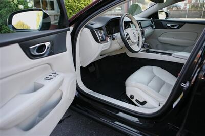 2021 Volvo S60 T5 Momentum AWD   - Photo 8 - Strasburg, PA 17579