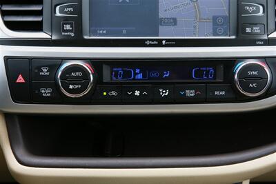 2014 Toyota Highlander Limited Platinum AWD - Photo 28 - Strasburg, PA 17579