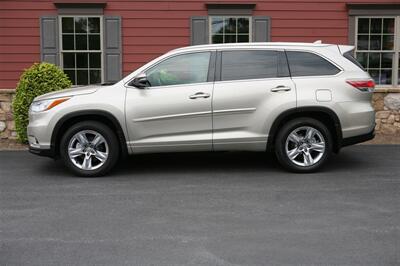 2014 Toyota Highlander Limited Platinum AWD - Photo 4 - Strasburg, PA 17579