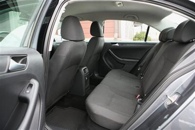 2015 Volkswagen Jetta S-tech - Photo 12 - Strasburg, PA 17579