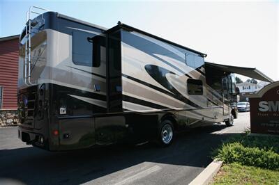 2017 HOLIDAY RAMBLER VACATIONER 36H - Photo 15 - Strasburg, PA 17579