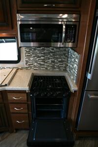 2017 HOLIDAY RAMBLER VACATIONER 36H - Photo 34 - Strasburg, PA 17579