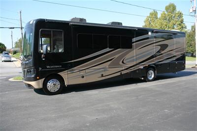 2017 HOLIDAY RAMBLER VACATIONER 36H - Photo 3 - Strasburg, PA 17579