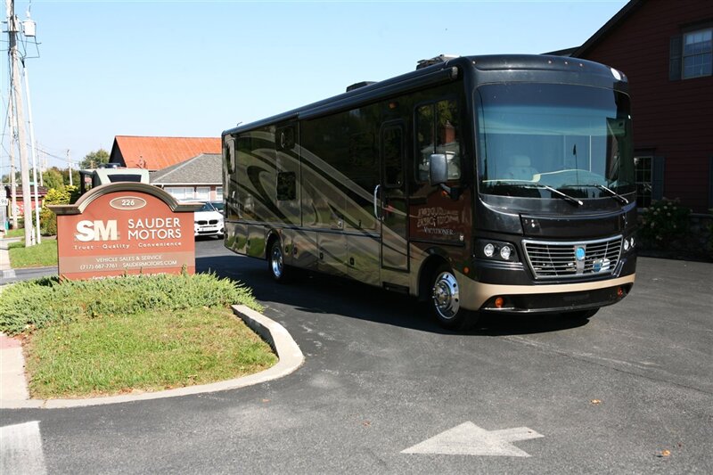 2017 HOLIDAY RAMBLER VACATIONER 36H   - Photo 1 - Strasburg, PA 17579