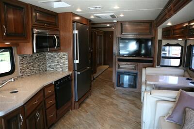 2017 HOLIDAY RAMBLER VACATIONER 36H - Photo 22 - Strasburg, PA 17579