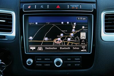 2016 Volkswagen Touareg TDI Lux AWD   - Photo 25 - Strasburg, PA 17579