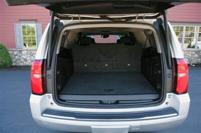 2015 Chevrolet Suburban LTZ 4X4 - Photo 20 - Strasburg, PA 17579