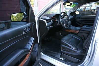 2015 Chevrolet Suburban LTZ 4X4 - Photo 8 - Strasburg, PA 17579