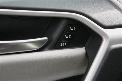 2021 Toyota RAV4 Hybrid Limited AWD   - Photo 10 - Strasburg, PA 17579