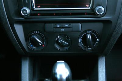 2016 Volkswagen Jetta 1.4T S w/Technology   - Photo 20 - Strasburg, PA 17579