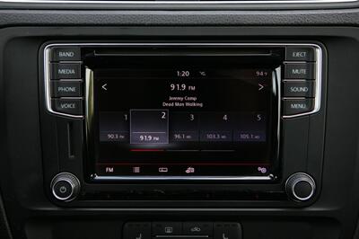 2017 Volkswagen Jetta 1.4T SE 5-Speed Manual - Photo 19 - Strasburg, PA 17579
