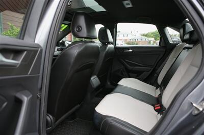 2019 Volkswagen Jetta R-Line   - Photo 11 - Strasburg, PA 17579