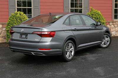2019 Volkswagen Jetta R-Line   - Photo 4 - Strasburg, PA 17579