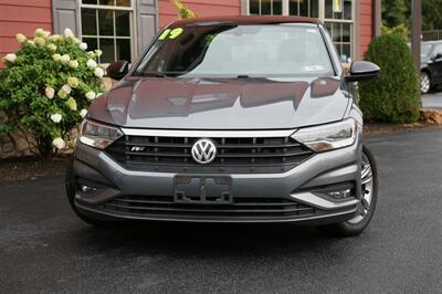 2019 Volkswagen Jetta R-Line   - Photo 2 - Strasburg, PA 17579