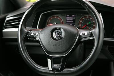 2019 Volkswagen Jetta R-Line   - Photo 16 - Strasburg, PA 17579