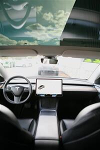 2022 Tesla Model 3 Long Range AWD   - Photo 17 - Strasburg, PA 17579