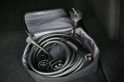 2022 Tesla Model 3 Long Range AWD   - Photo 14 - Strasburg, PA 17579