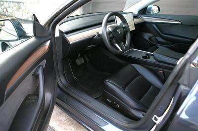 2022 Tesla Model 3 Long Range AWD   - Photo 8 - Strasburg, PA 17579