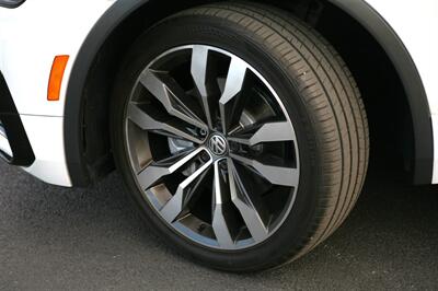2019 Volkswagen Tiguan SEL Premium 4Motion   - Photo 3 - Strasburg, PA 17579