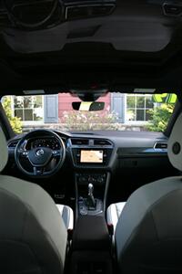 2019 Volkswagen Tiguan SEL Premium 4Motion   - Photo 19 - Strasburg, PA 17579