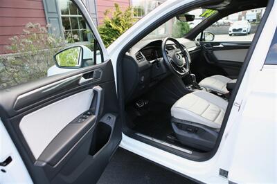 2019 Volkswagen Tiguan SEL Premium 4Motion   - Photo 8 - Strasburg, PA 17579