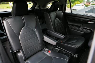 2021 Toyota Highlander Hybrid XLE AWD   - Photo 17 - Strasburg, PA 17579