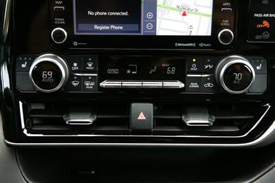 2021 Toyota Highlander Hybrid XLE AWD   - Photo 25 - Strasburg, PA 17579