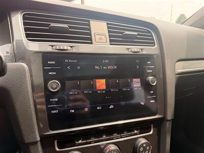 2019 Volkswagen Golf Alltrack TSI SE 4Motion - Photo 13 - Strasburg, PA 17579