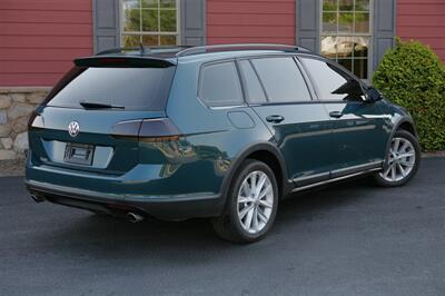 2019 Volkswagen Golf Alltrack TSI SE 4Motion - Photo 5 - Strasburg, PA 17579