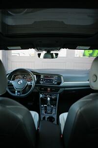 2019 Volkswagen Jetta R-Line   - Photo 16 - Strasburg, PA 17579