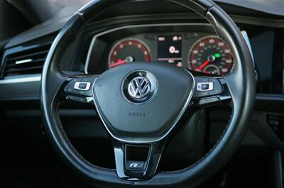 2019 Volkswagen Jetta R-Line   - Photo 17 - Strasburg, PA 17579