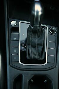 2019 Volkswagen Jetta R-Line   - Photo 21 - Strasburg, PA 17579