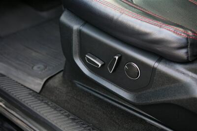 2019 Ford Expedition Limited Stealth 4X4 - Photo 11 - Strasburg, PA 17579