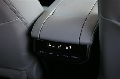 2020 Toyota Highlander XLE - Photo 20 - Strasburg, PA 17579