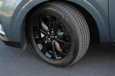 2022 Kia Carnival SX   - Photo 3 - Strasburg, PA 17579