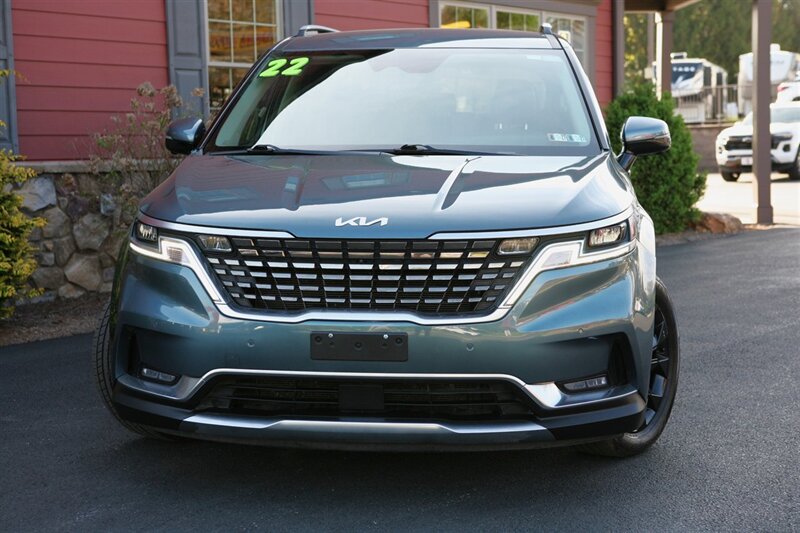 2022 Kia Carnival SX  