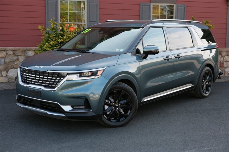 2022 Kia Carnival SX  