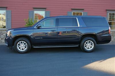 2020 GMC Yukon XL SLT 4X4 - Photo 4 - Strasburg, PA 17579