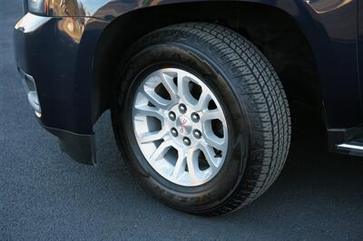 2020 GMC Yukon XL SLT 4X4 - Photo 3 - Strasburg, PA 17579