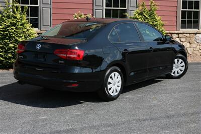 2015 Volkswagen Jetta S w/tech 5-Speed Manual   - Photo 5 - Strasburg, PA 17579