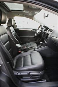 2018 Volkswagen Jetta 1.4T SE   - Photo 19 - Strasburg, PA 17579