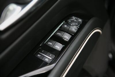 2023 Cadillac Escalade Sport 4X4   - Photo 9 - Strasburg, PA 17579