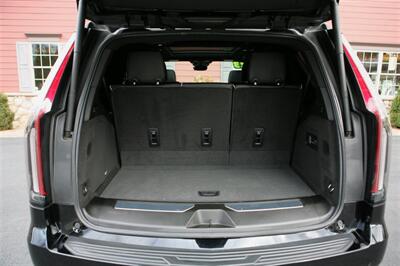 2023 Cadillac Escalade Sport 4X4   - Photo 18 - Strasburg, PA 17579