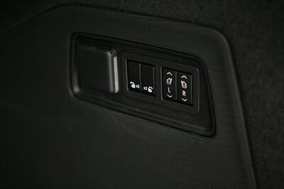 2023 Cadillac Escalade Sport 4X4   - Photo 21 - Strasburg, PA 17579