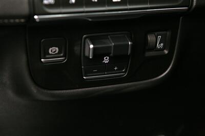 2023 Cadillac Escalade Sport 4X4   - Photo 13 - Strasburg, PA 17579