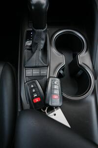2023 Toyota Camry SE Nightshade   - Photo 22 - Strasburg, PA 17579