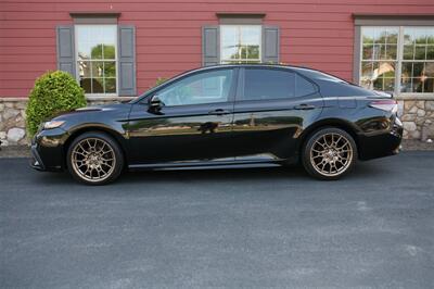 2023 Toyota Camry SE Nightshade   - Photo 4 - Strasburg, PA 17579
